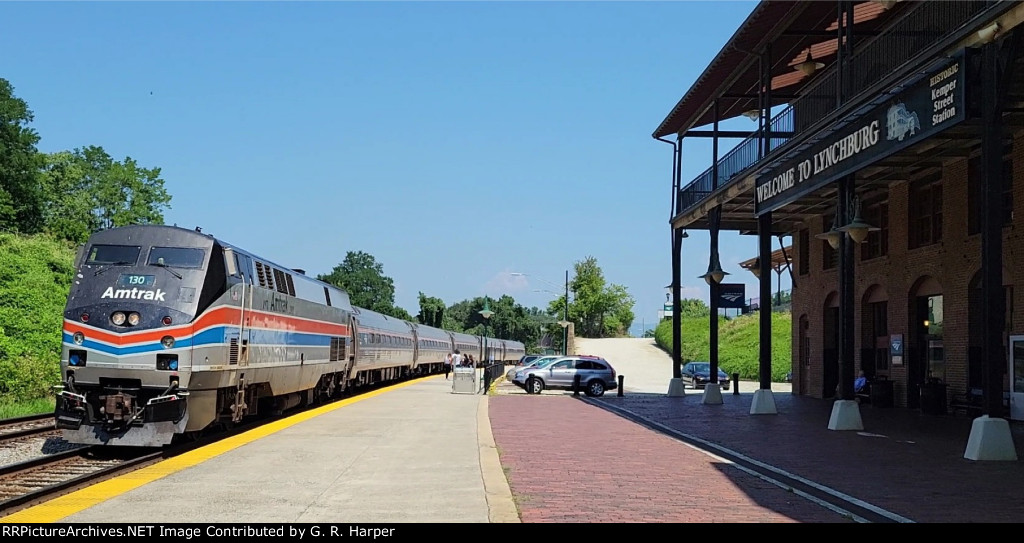 Heritage unit 130 on recently-added Regional train 151 makes its stop at Lynchburg